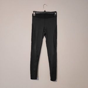 Nike Pro HyperCool Black Leggings Size Small